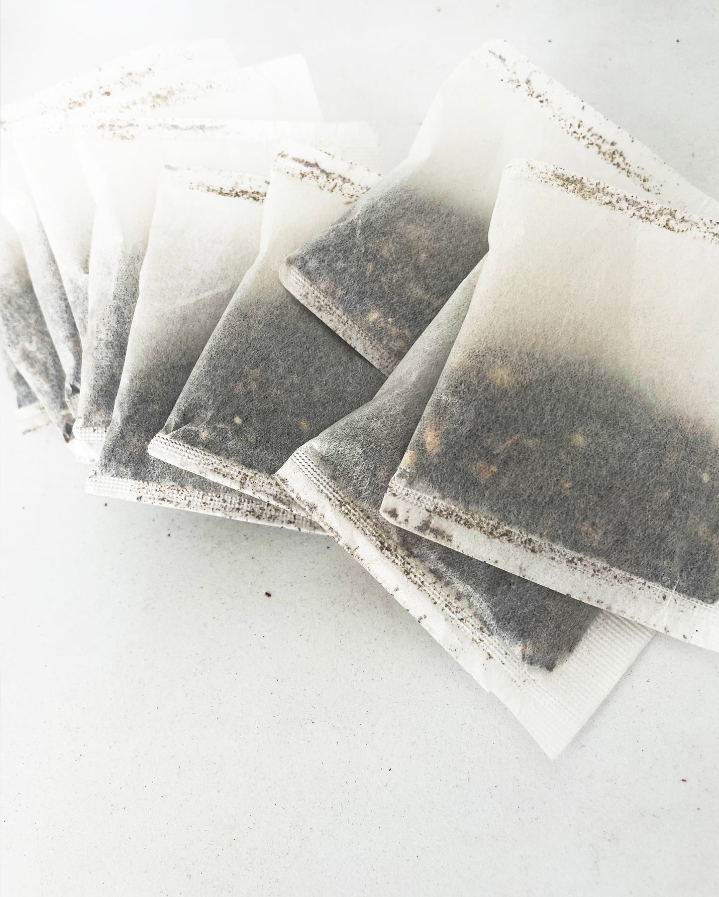 Té negro, mezcla de especias y cascara de naranja. FUERZA CHAI